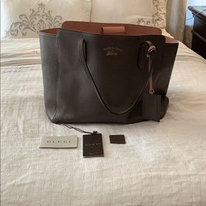 Gucci luggage tote 👜 Best price on Poshmark!!